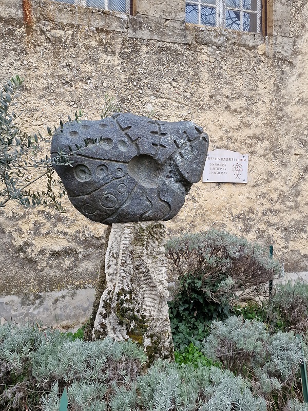 Sculpture Temple